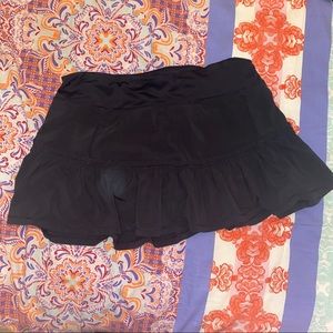 Lululemon black skirt